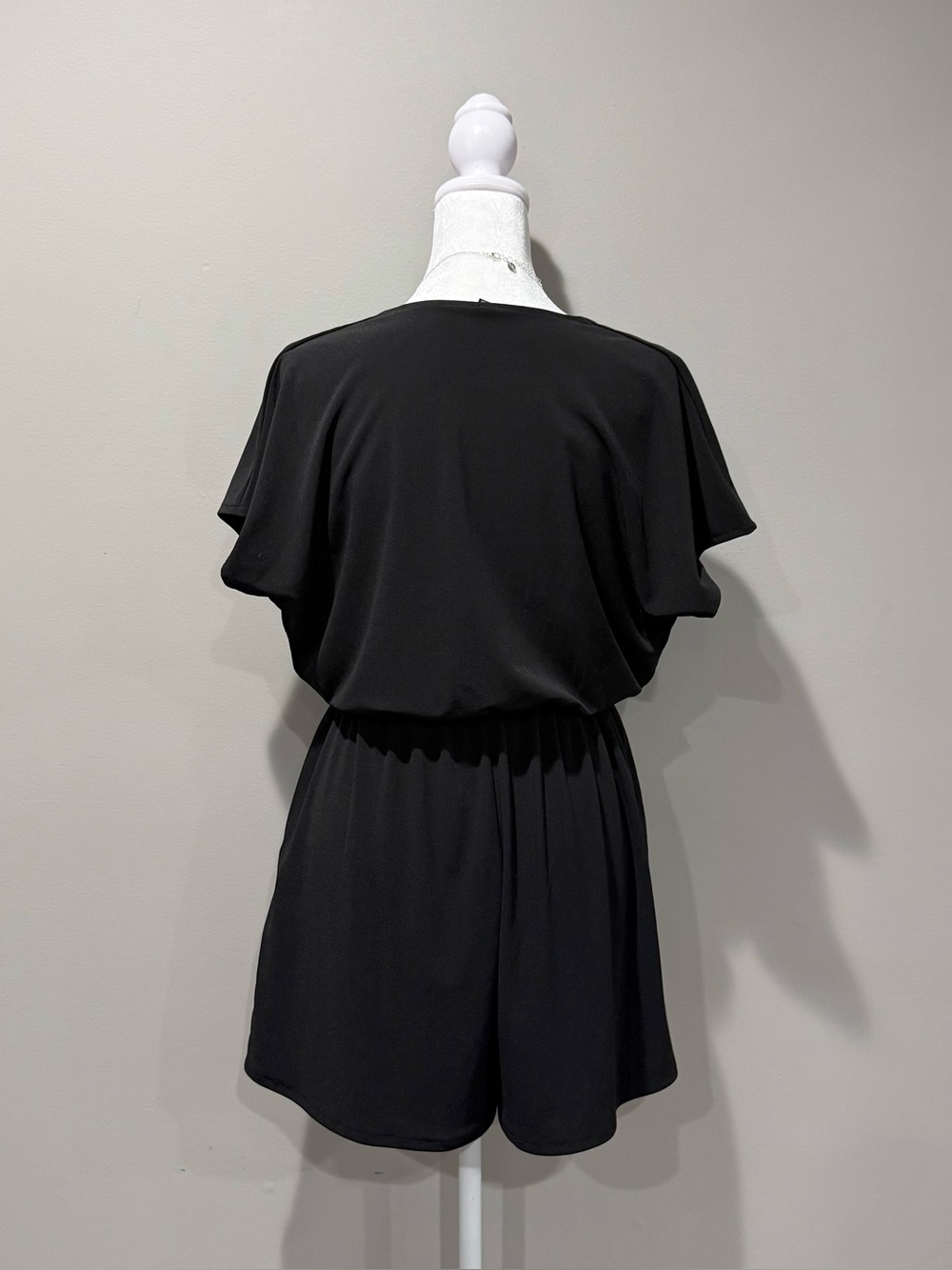 Uniqlo Black Short Sleeve V-Neck Romper - Picture 2 of 5